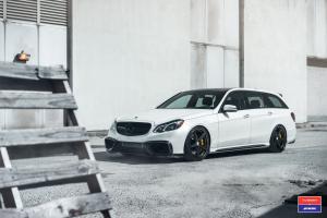 Mercedes-AMG E63 Estate by RENNTech on Vossen Wheels (VWS-3) 2016 года